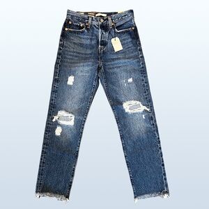 NWT Levi's® Premium Wedgie Straight Fit Medium Wash Jeans, Women’s Size 25